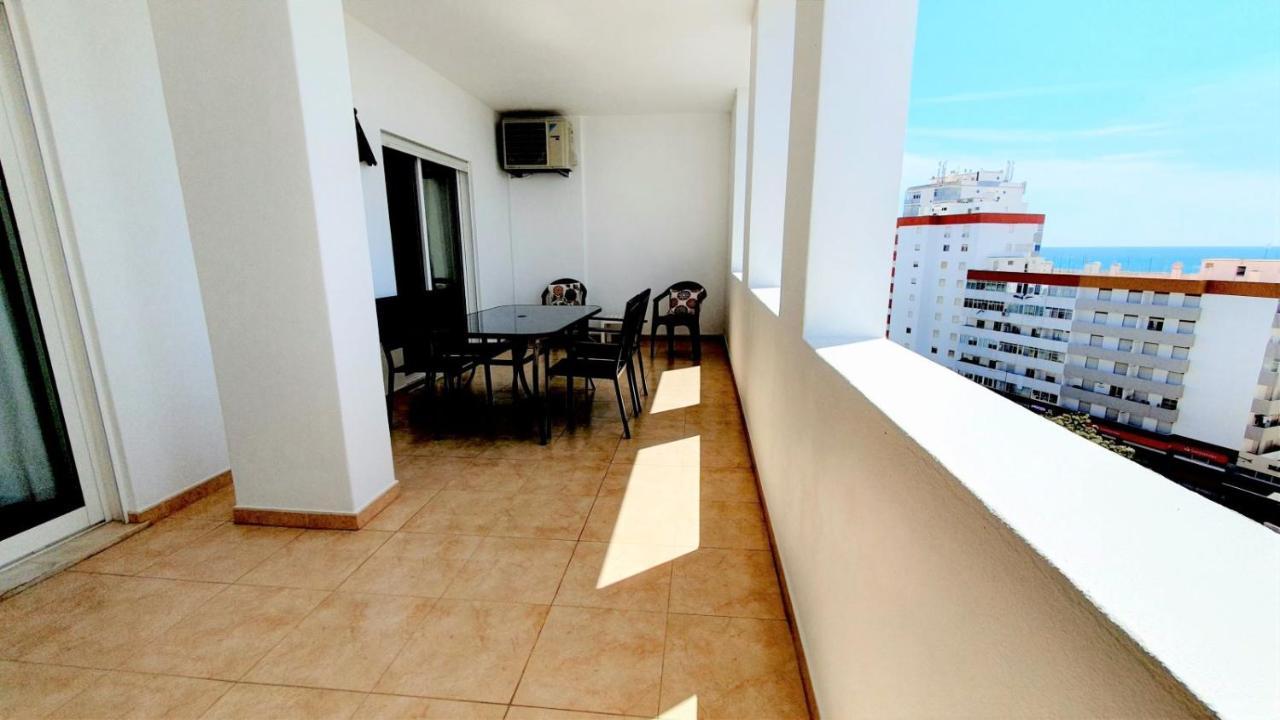 Quarteira Beach Vacation: 2Br Steps To The Sand エクステリア 写真