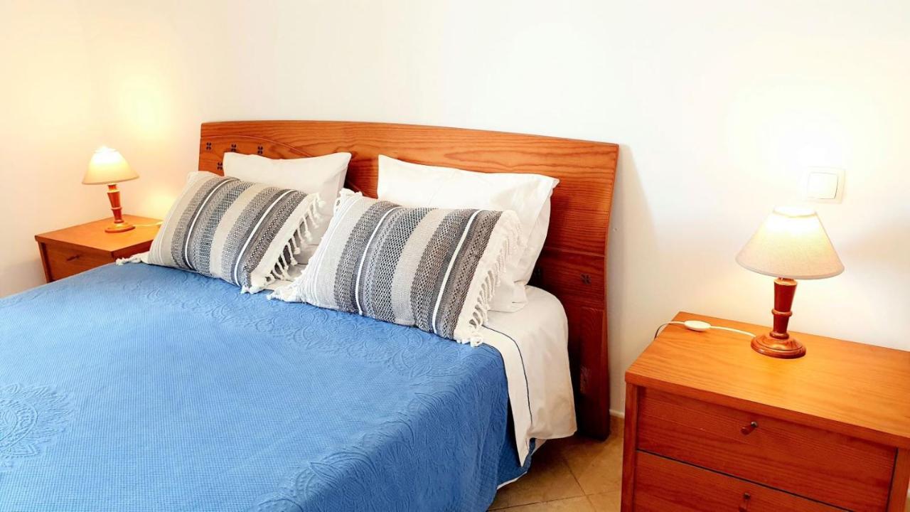 Quarteira Beach Vacation: 2Br Steps To The Sand エクステリア 写真