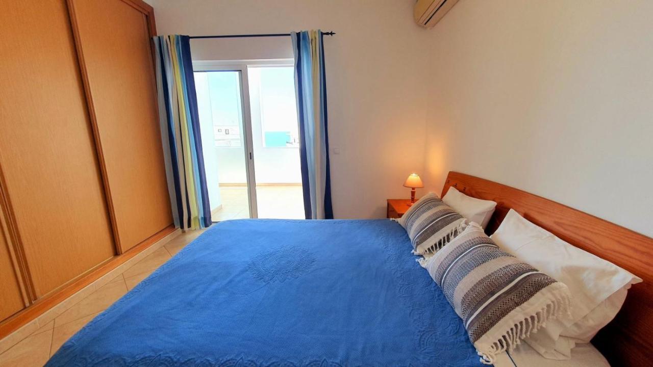 Quarteira Beach Vacation: 2Br Steps To The Sand エクステリア 写真