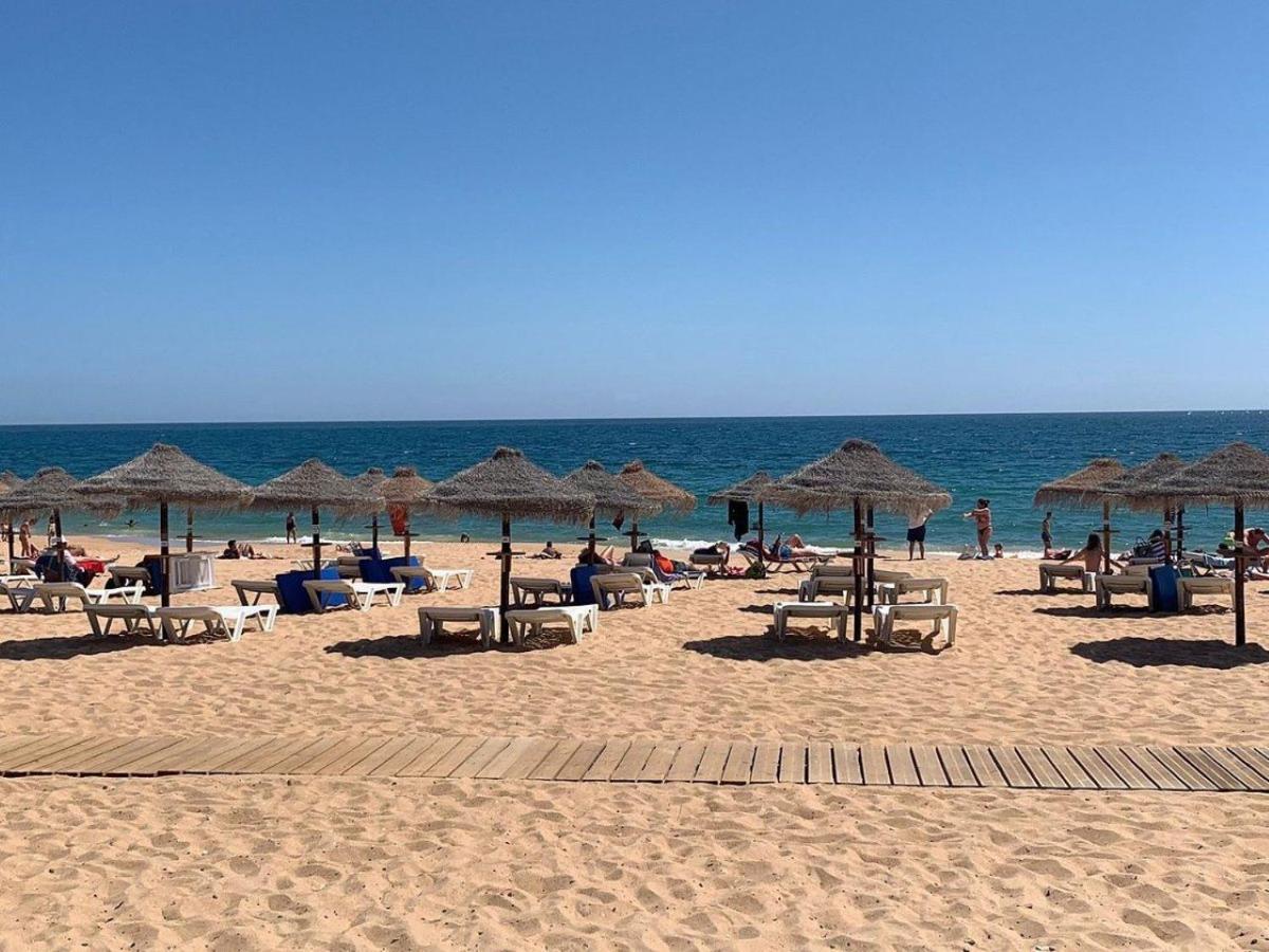 Quarteira Beach Vacation: 2Br Steps To The Sand エクステリア 写真